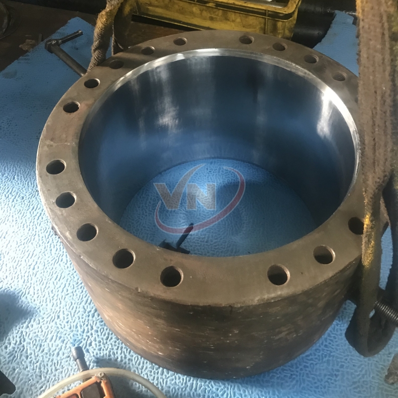 Ma-crom-ong-thuy-luc