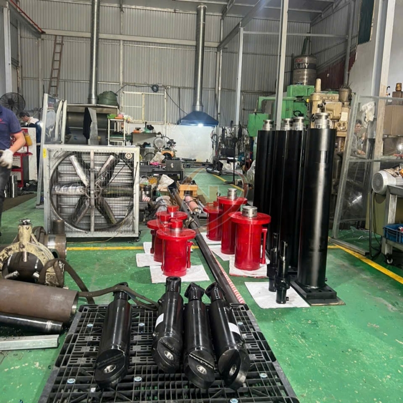 xuong-san-xuat-co-khi-thuy-luc-viet-nhat-11